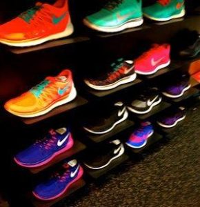 where to get cheap tennis shoes